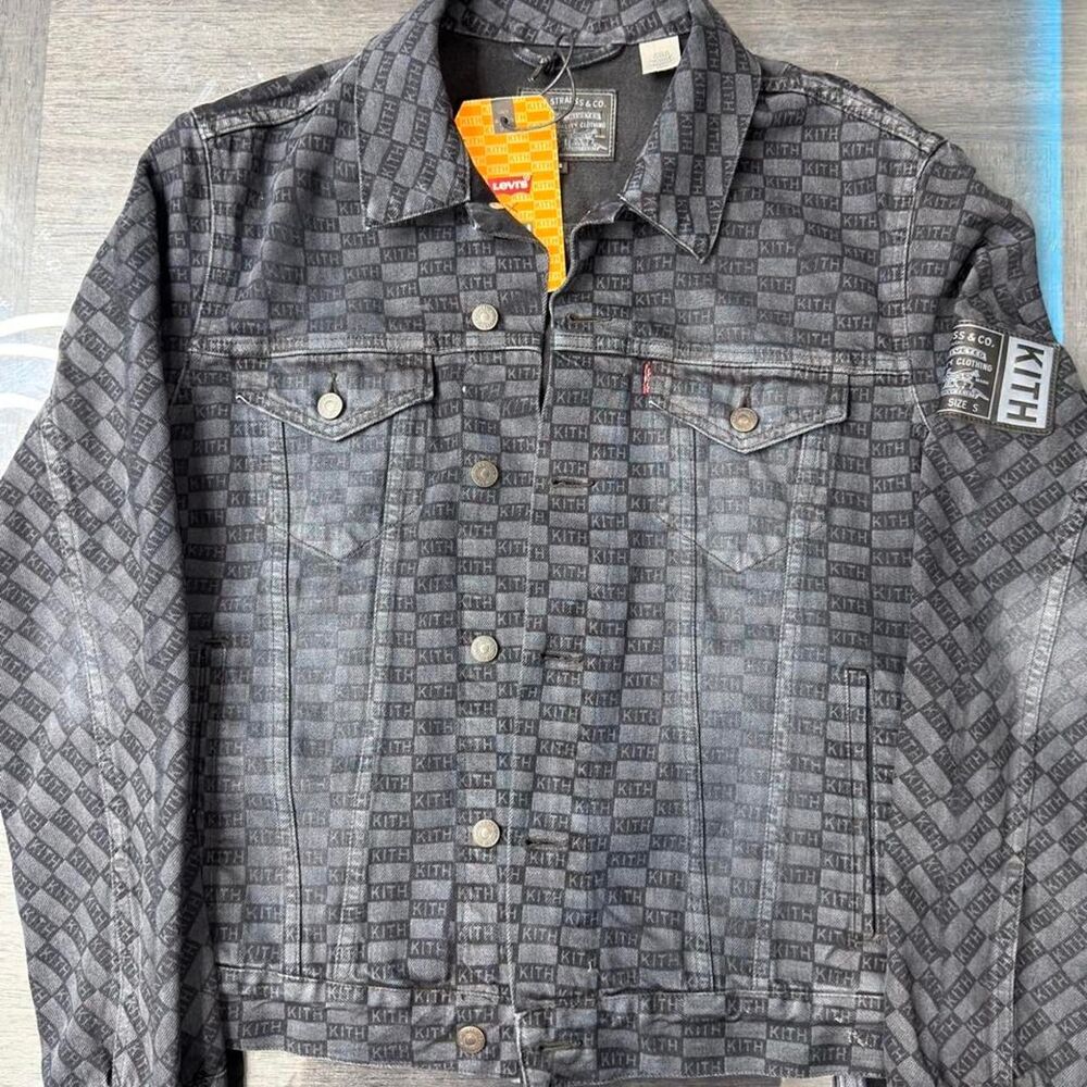 Kith Men's Black and Grey Jacket